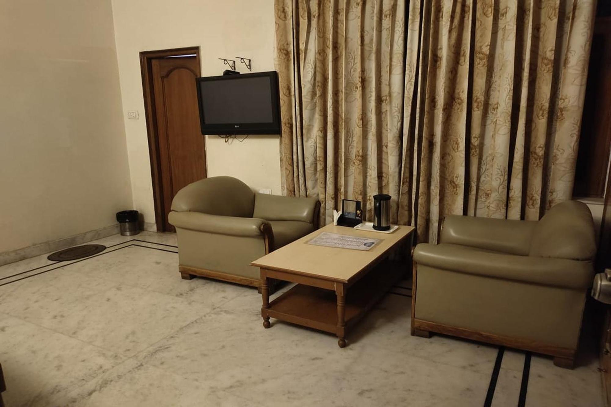Hotel Rang Mahal Near Jaipur International Airport Exteriér fotografie
